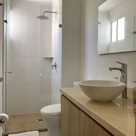 Hermosa Casa En Karibana Ctg
